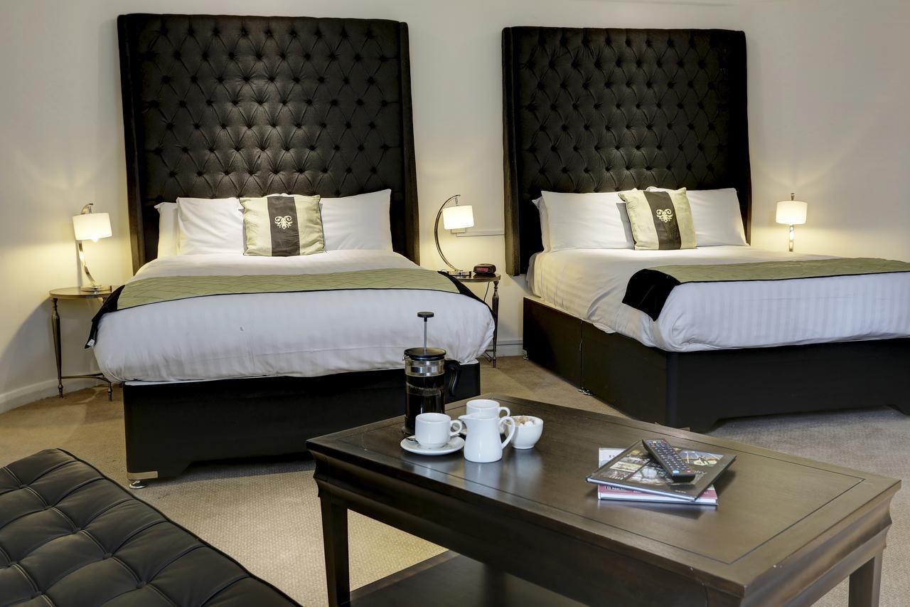 Barons Court Hotel וואלסל מראה חיצוני תמונה